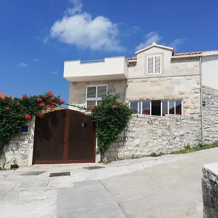 Serventic Villa Sumartin