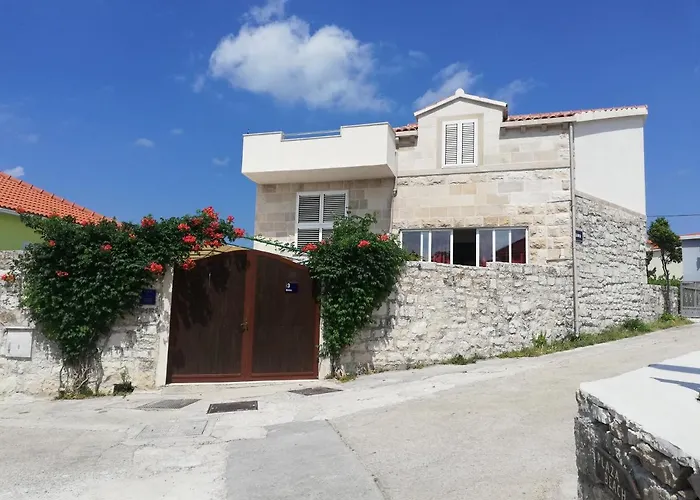 Serventic Villa Sumartin